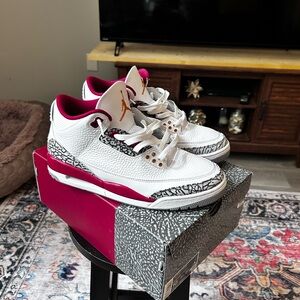 Jordan 3 ‘Cardinal red’